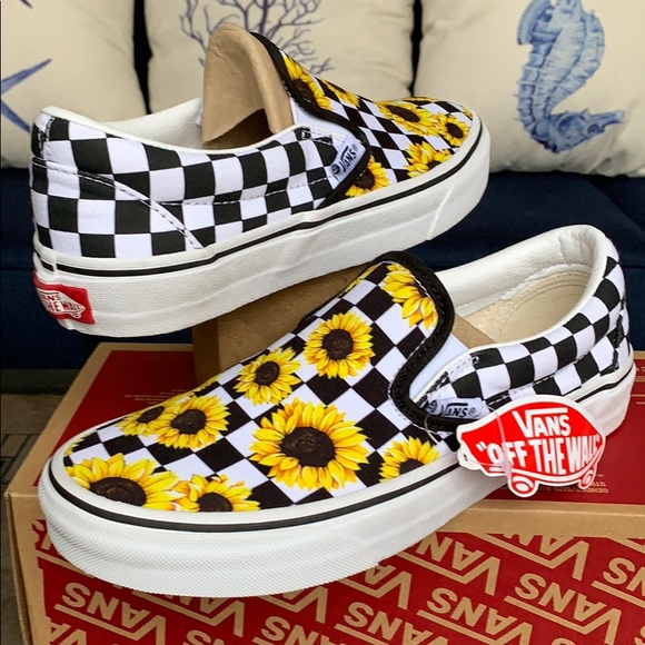 VANS CLASSIC SLIP ON CUSTOM SUNFLOWER/CHECKERBOARD - Picture 4 of 16